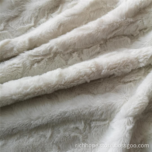 White Embossed Pv Plush Fleece Fabric Polyester